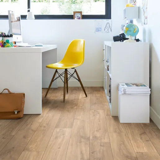 CLM1487_Interior01-B2B Square XL